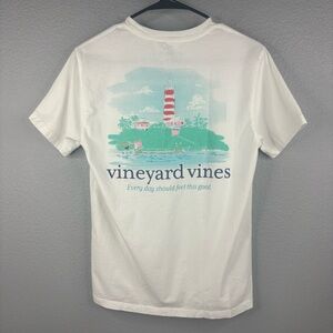 Vineyard Vines Lighthouse “Everyday should feel this good” T-Shirt